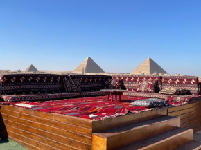 Golden mask pyramids inn